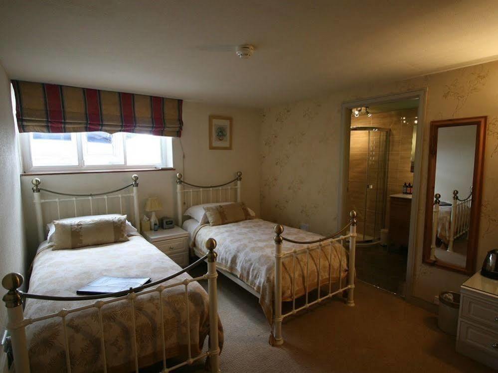 亚尔库姆钟楼住宿加早餐旅馆 Yarcombe 外观 照片